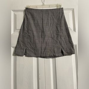 One size Brandy Melville mini.